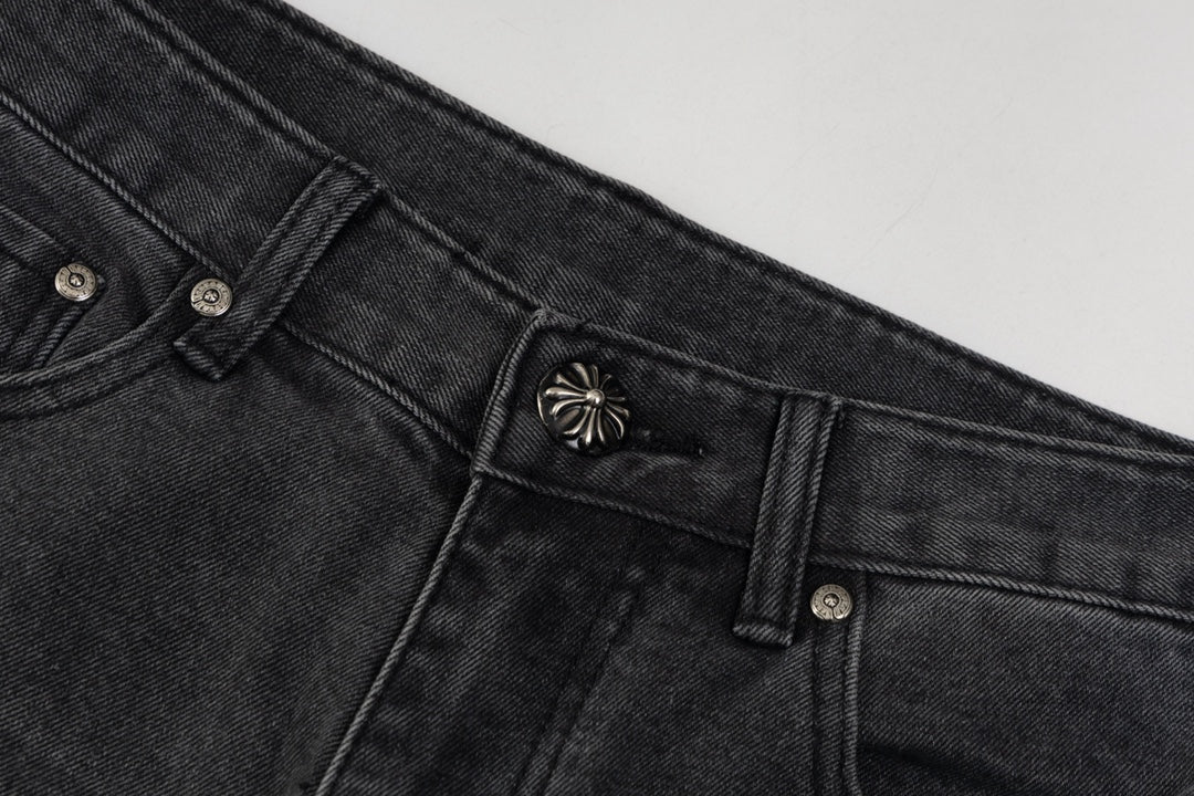 【CHROME HEARTS 公式旗艦店】ジーパン、ご好評に付き再入荷!